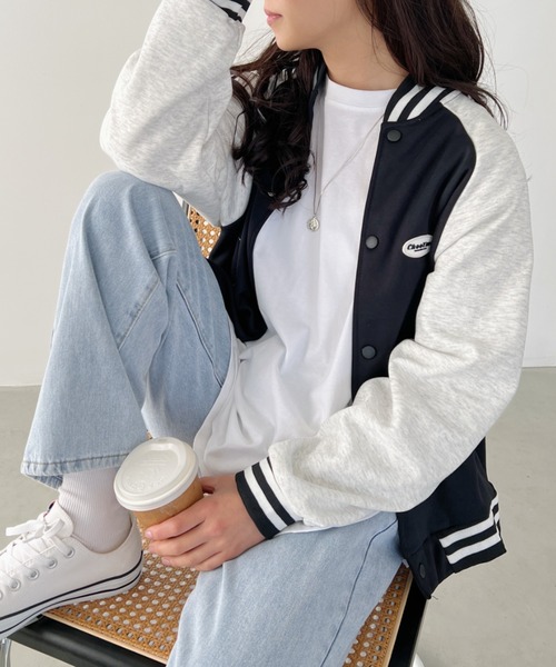 CLEA（クレア）の「カラー配色スウェットビッグスタジャン（スタジャン・レディース・グリーン/ブラック/ブルー・FREE）」の5枚目の写真