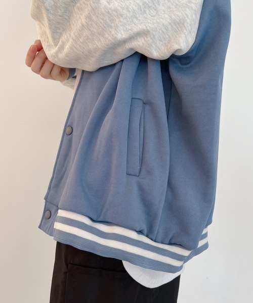 CLEA（クレア）の「カラー配色スウェットビッグスタジャン（スタジャン・レディース・グリーン/ブラック/ブルー・FREE）」の21枚目の写真