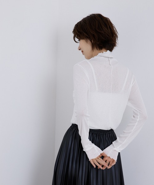 Jayro(ジャイロ)の「シアーネットハイネックプルオーバー(Tシャツ/カットソー・レディース・ブラック/ホワイト系その他/オレンジ/ブルー・M)」の14枚目の写真