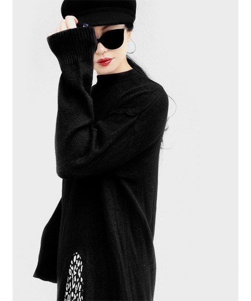LVEU.（ラブユ.）の「Side slit long knit / サイドスリットロング