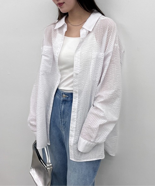 EPIMI E'PIMMY（エピミエピミー）の「サッカーストライプオーバーシャツ（シャツ/ブラウス・レディース・ピンク/オレンジ/オフホワイト/ブルー/グリーン/イエロー・MEDIUM）」の2枚目の写真