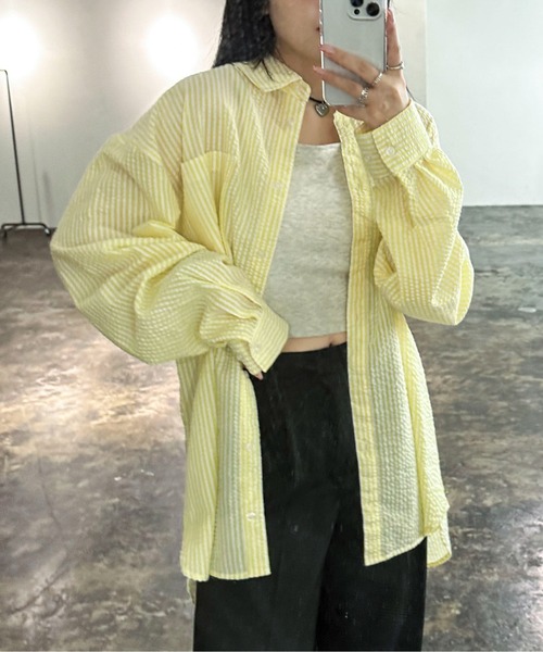 EPIMI E'PIMMY（エピミエピミー）の「サッカーストライプオーバーシャツ（シャツ/ブラウス・レディース・ピンク/オレンジ/オフホワイト/ブルー/グリーン/イエロー・MEDIUM）」の4枚目の写真