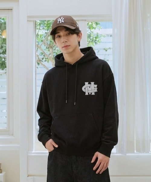 MAHAGRID(マハグリッド)の「『mahagrid/マハグリッド』CROSS LOGO HOODIE/クロスロゴ プルオーバーパーカー(パーカー・レディース・ネイビー/ブラック/グレー・M/L/XL/S)」の14枚目の写真
