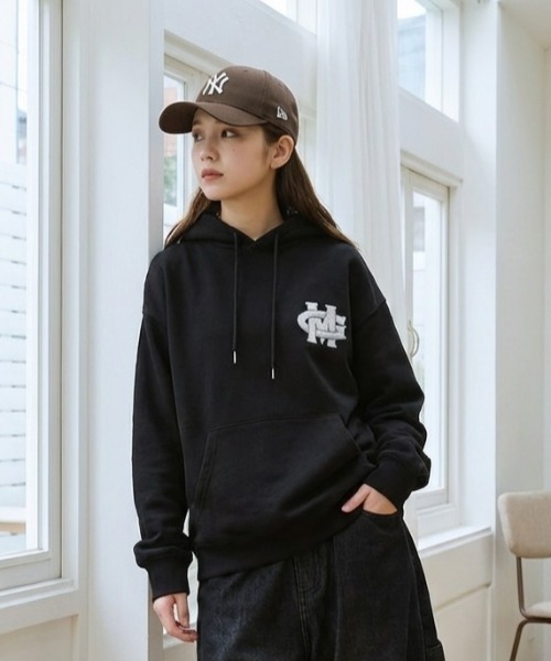 mahagrid/マハグリッド』CROSS LOGO HOODIE/クロスロゴ プルオーバー