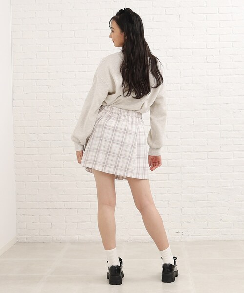 PINK-latte（ピンクラテ）の「◆【130cmサイズあり/ウエスト調整可】定番人気商品♪アジャスター付プリーツスカート（スカート・キッズ・ベージュ系その他4/ホワイト系4/グレー系1/ブルー系6/ブラック系1/ベージュ系1/ブルー系1・15 /13/14/16）」の13枚目の写真