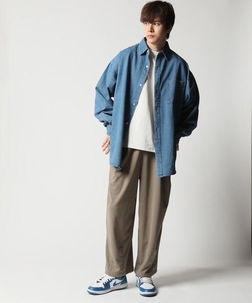 ARCADE（アーケード）の「ビッグシルエット オーバーサイズ デニムシャツ（シャツ/ブラウス・メンズ・ブルー/インディゴブルー/ライトブルー・M/L）」の6枚目の写真