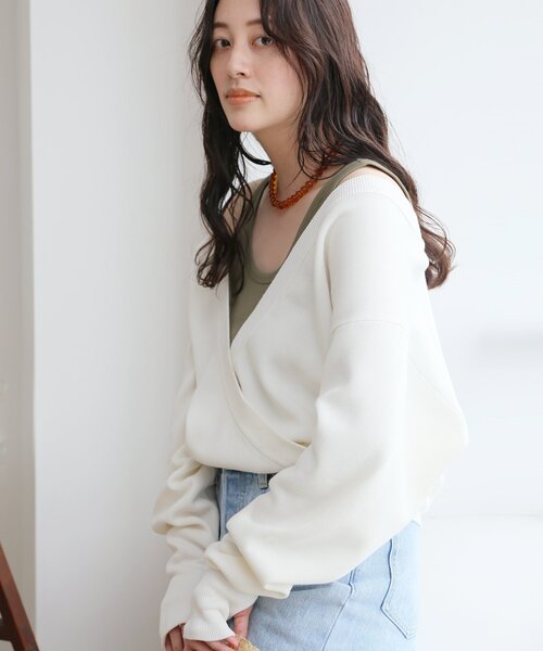 Spick & Span(スピックアンドスパン)の「ミラノリブカシュクールプルオーバー(ニット/セーター・レディース・ホワイト/ブルー系その他/チャコールグレー・FREE)」の14枚目の写真