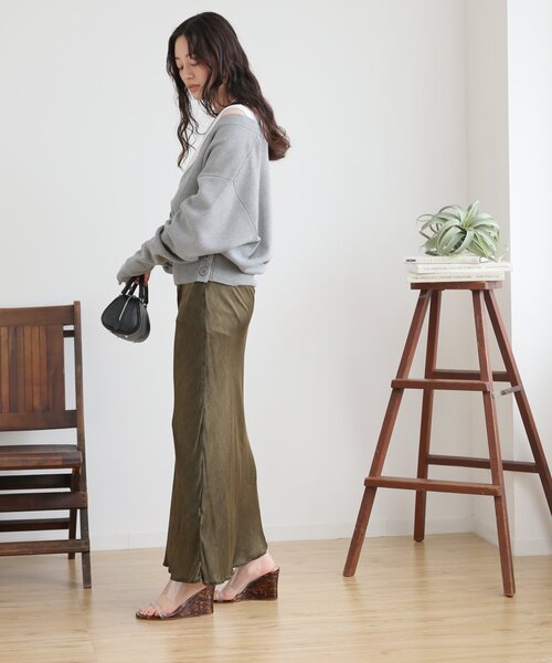 Spick & Span(スピックアンドスパン)の「ミラノリブカシュクールプルオーバー(ニット/セーター・レディース・ホワイト/ブルー系その他/チャコールグレー・FREE)」の19枚目の写真