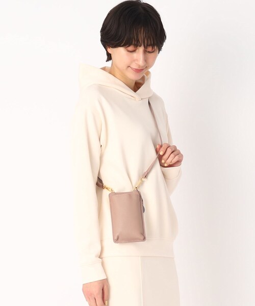 LAURA ASHLEY(ローラアシュレイ)の「レザースマホショルダー(ショルダーバッグ・レディース・ブラック/ベビーピンク/グレー・00)」の17枚目の写真