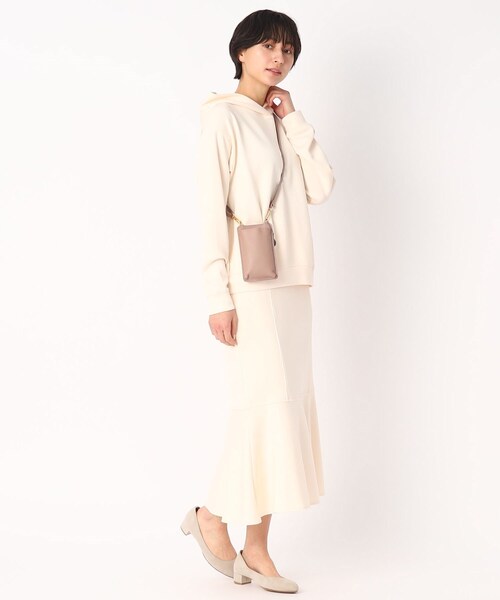 LAURA ASHLEY(ローラアシュレイ)の「レザースマホショルダー(ショルダーバッグ・レディース・ブラック/ベビーピンク/グレー・00)」の18枚目の写真