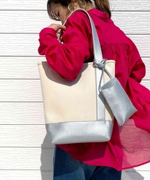 Q | ワンハンドルバッグ(ハンドバッグ)