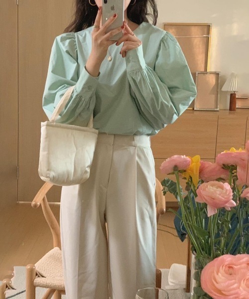 LAC-VERT(ラック・ヴェール)の「ボリュームスリーブブラウス(シャツ/ブラウス・レディース・ホワイト/アイボリー/ミント・FREE)」の7枚目の写真