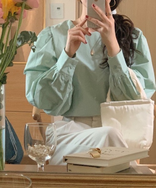 LAC-VERT(ラック・ヴェール)の「ボリュームスリーブブラウス(シャツ/ブラウス・レディース・ホワイト/アイボリー/ミント・FREE)」の19枚目の写真