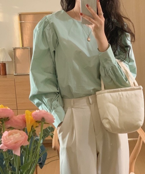 LAC-VERT(ラック・ヴェール)の「ボリュームスリーブブラウス(シャツ/ブラウス・レディース・ホワイト/アイボリー/ミント・FREE)」の5枚目の写真