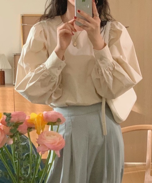 LAC-VERT(ラック・ヴェール)の「ボリュームスリーブブラウス(シャツ/ブラウス・レディース・ホワイト/アイボリー/ミント・FREE)」の15枚目の写真