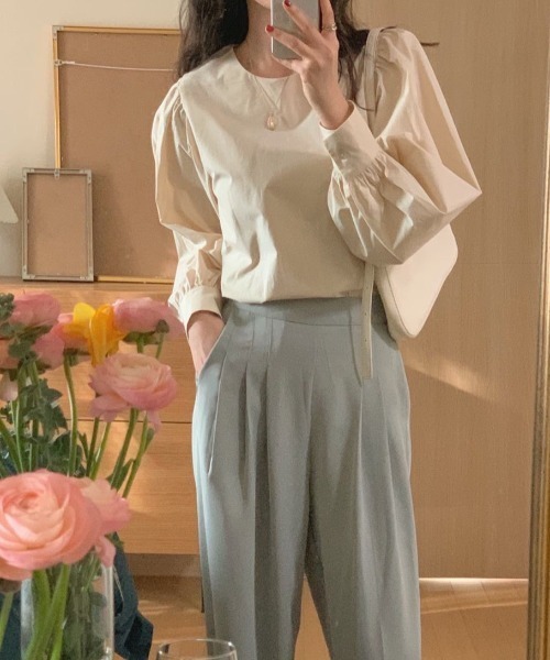 LAC-VERT(ラック・ヴェール)の「ボリュームスリーブブラウス(シャツ/ブラウス・レディース・ホワイト/アイボリー/ミント・FREE)」の21枚目の写真