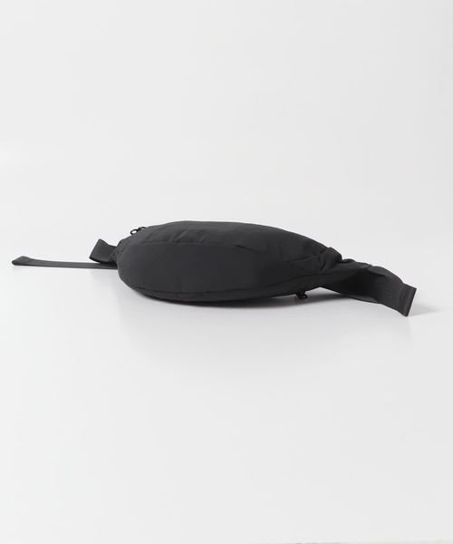 URBAN RESEARCH DOORS（アーバンリサーチドアーズ）の「ウォッシャブルボディーバッグ（ショルダーバッグ・レディース・ベージュ/ブラック・-）」の3枚目の写真