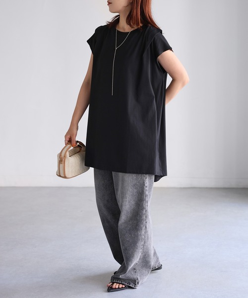 Riberry（リベリー）の「タックAラインTシャツ（Tシャツ/カットソー・レディース・チャコールグレー/オフホワイト/ブラック・FREE）」の11枚目の写真