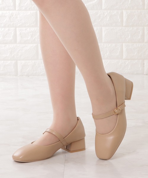 Lace Ladies（レースレディース）の「マットレザー調チャンキーストラップパンプス（パンプス・レディース・アイボリー/ブラック/ベージュ・24.5/23/24/23.5/22.5）」の7枚目の写真