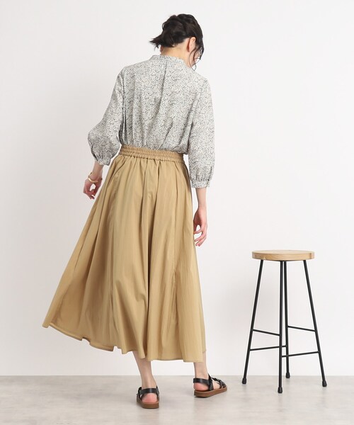 DRESKIP(ドレスキップ)の「◆レディな気分高まる!前釦スタンドカラーブラウス(シャツ/ブラウス・レディース・オフホワイト/ライトグリーン/ホワイト系3/ブラック系・02/03/04)」の14枚目の写真