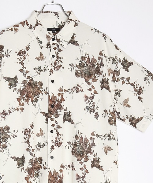 WESTSEA(ウエストシー)の「ルーズサイズ とろみシャツ 花柄 半袖シャツ(シャツ/ブラウス・メンズ・ベージュ/ブラック系その他2/ブラック/ブラック系その他3/ブラック系その他/ホワイト系その他/グレー/アイボリー/ブラック系その他4/ホワイト/ホワイト系その他2/ホワイト系その他3/ベージュ系その他/ブラック系その他5/ブラック系その他6/ブラック系その他7/ブラック系・L/M)」の3枚目の写真