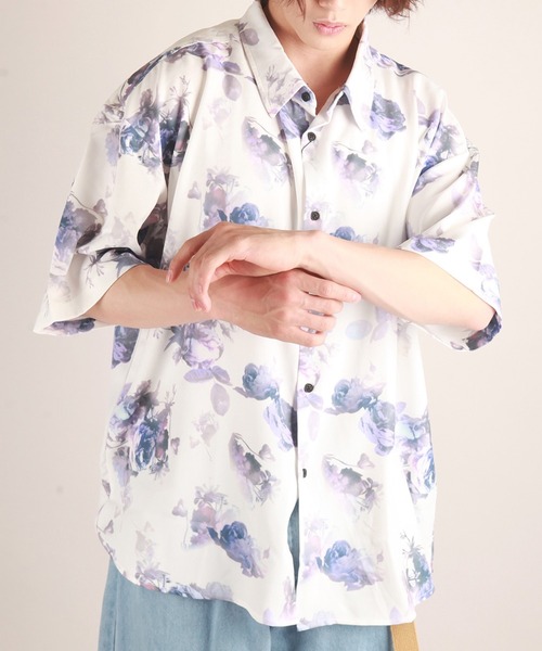 WESTSEA(ウエストシー)の「ルーズサイズ とろみシャツ 花柄 半袖シャツ(シャツ/ブラウス・メンズ・ベージュ/ブラック系その他2/ブラック/ブラック系その他3/ブラック系その他/ホワイト系その他/グレー/アイボリー/ブラック系その他4/ホワイト/ホワイト系その他2/ホワイト系その他3/ベージュ系その他/ブラック系その他5/ブラック系その他6/ブラック系その他7/ブラック系・L/M)」の1枚目の写真