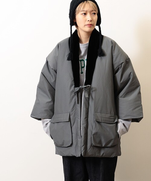 BEAMS JAPAN(ビームス ジャパン)の「THIS IS MADE IN JAPAN × BEAMS JAPAN / 別注 どてら ダウンジャケット Vol.7(ダウンジャケット/コート・レディース・ブラック/チャコールグレー・2/4/3)」の3枚目の写真