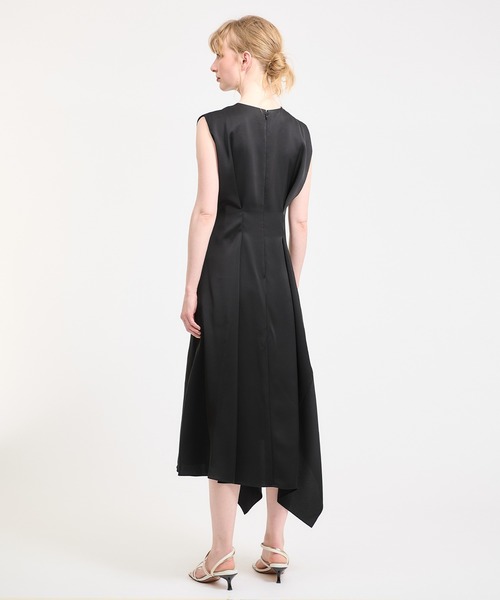 ESTNATION　黒のノースリーブ　アシンメトリーワンピース ESTNATION（エストネーション）の「ESTNATION / アシンメトリー
