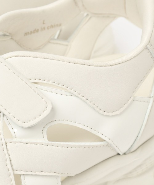 niko and...（ニコアンド）の「オリジナルハードソールスニーカーサンダル（サンダル・レディース・アイボリー/ブラック・MEDIUM/LARGE）」の5枚目の写真