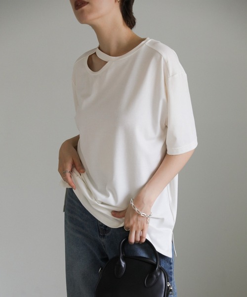 select MOCA（セレクトモカ）の「ネックストラップTシャツ（Tシャツ/カットソー・レディース・ホワイト/ライトオリーブ/スミクロ/ブラック・FREE）」の20枚目の写真