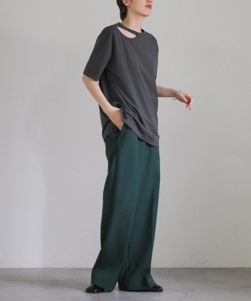 select MOCA（セレクトモカ）の「ネックストラップTシャツ（Tシャツ/カットソー・レディース・ホワイト/ライトオリーブ/スミクロ/ブラック・FREE）」の12枚目の写真