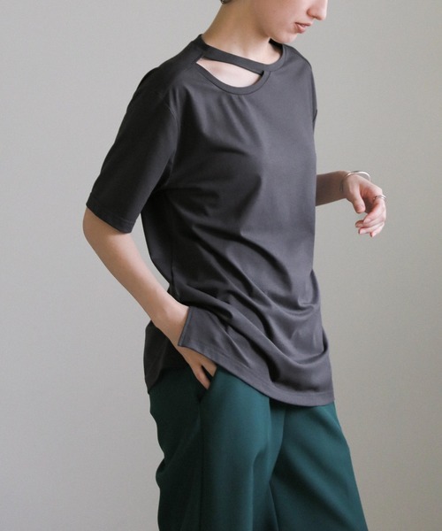 select MOCA（セレクトモカ）の「ネックストラップTシャツ（Tシャツ/カットソー・レディース・ホワイト/ライトオリーブ/スミクロ/ブラック・FREE）」の13枚目の写真