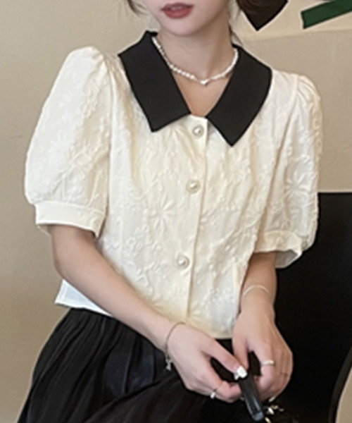 DAY CLOSET（デイ クローゼット）の「レディース 半袖パフスリステンカラーエンボス加工ブラウス（シャツ/ブラウス・レディース・アイボリー/ブルー/ホワイト/ブラック・M）」の7枚目の写真