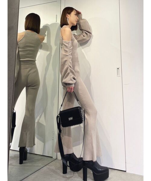 GYDA（ジェイダ）の「【SET着用可】アームドッキングデザインニットTOPS（ニット/セーター・レディース・ベージュ/ブラック/ブラウン・FREE）」の17枚目の写真