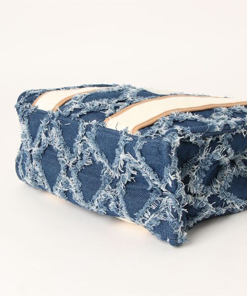 RODEO CROWNS WIDE BOWL(ロデオクラウンズワイドボウル)の「パッチワーク DENIM TOTE(トートバッグ・レディース・ブラック/ブルー・FREE)」の21枚目の写真