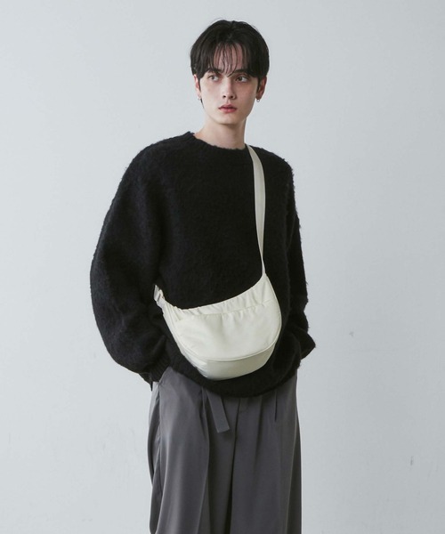 WEGO(ウィゴー)の「WEGO/カラーハーフムーンショルダー(ショルダーバッグ・レディース・ブラック/グレー/カーキ/ブルー/オフホワイト/ブラック系その他/シルバー/その他1/その他2/その他3・FREE)」の14枚目の写真