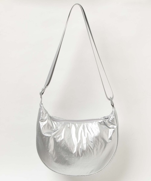 WEGO(ウィゴー)の「WEGO/カラーハーフムーンショルダー(ショルダーバッグ・レディース・ブラック/グレー/カーキ/ブルー/オフホワイト/ブラック系その他/シルバー/その他1/その他2/その他3・FREE)」の21枚目の写真