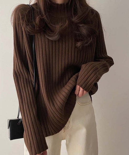 Girly Doll(ガーリードール)の「ハイネックリブニット(ニット/セーター・レディース・オフホワイト/モカ/ブルー/グリーン/ボルドー/ブラック/ブラウン・F)」の4枚目の写真