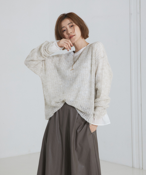 abahouse mavie（アバハウスマヴィ）の「ローゲージシースルーニットプルオーバー（ニット/セーター・レディース・アイボリー/エメラルド/ダークオレンジ・フリー）」の5枚目の写真