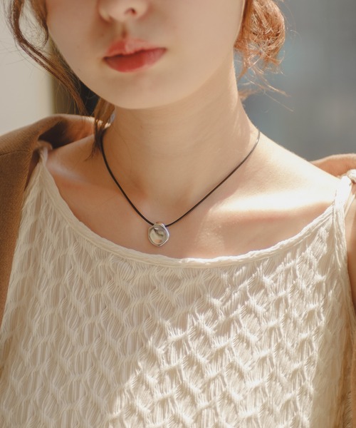 Kastane（カスタネ）の「【fiw.】チョーカー（チョーカー・レディース・ベージュ/ブラック・FREE）」の3枚目の写真