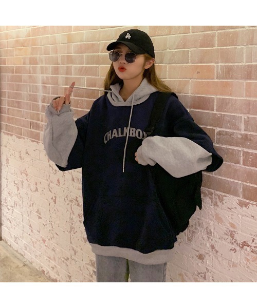 NinaetLina（ニナエリナ）の「裏起毛フェイクレイヤードプルパーカー（パーカー・レディース・ベージュ/ネイビー/グレー・XL/M/L）」の8枚目の写真