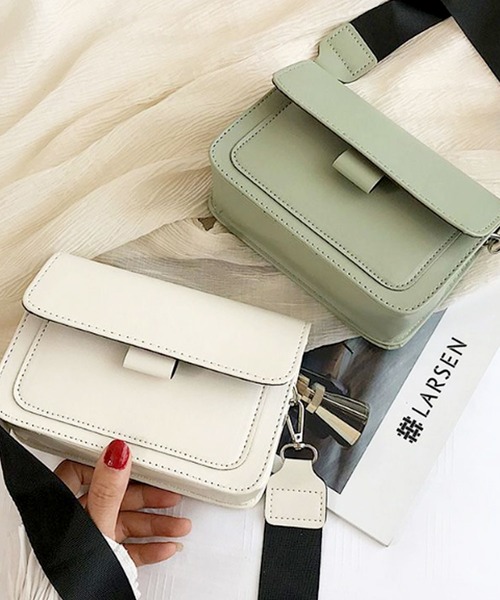 パパス オリーブグリーン フラップ付きショルダーバッグ パパス