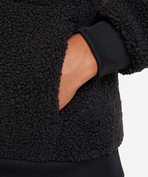 NIKE（ナイキ）の「《セットアップ対応商品》ナイキ スポーツウェア クラブ フリース ジュニア フルジップ ウィンタライズド パーカー / Nike Sportswear Club Fleece Big Kids' Full-Zip Winterized Hoodie＜130-170cm展開＞（パーカー・キッズ・カーキオリーブ/パープル系その他2/ブラック/ブラウン系その他2・150/130/140/160/170）」の8枚目の写真