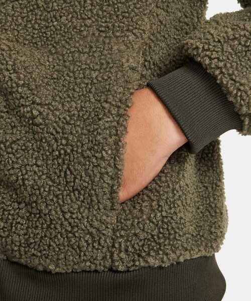 NIKE（ナイキ）の「《セットアップ対応商品》ナイキ スポーツウェア クラブ フリース ジュニア フルジップ ウィンタライズド パーカー / Nike Sportswear Club Fleece Big Kids' Full-Zip Winterized Hoodie＜130-170cm展開＞（パーカー・キッズ・カーキオリーブ/パープル系その他2/ブラック/ブラウン系その他2・150/130/140/160/170）」の17枚目の写真