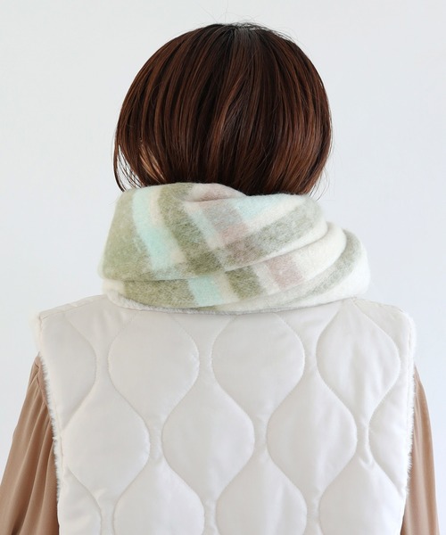 Crisp（クリスプ）の「ボリュームフリンジマフラー（マフラー・レディース・ピンク/グリーン/ブルー/アイボリー/ブラウン・FREE）」の12枚目の写真