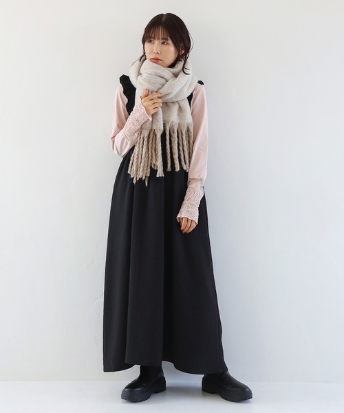 Crisp（クリスプ）の「ボリュームフリンジマフラー（マフラー・レディース・ピンク/グリーン/ブルー/アイボリー/ブラウン・FREE）」の15枚目の写真