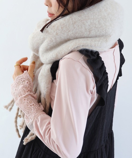 Crisp（クリスプ）の「ボリュームフリンジマフラー（マフラー・レディース・ピンク/グリーン/ブルー/アイボリー/ブラウン・FREE）」の18枚目の写真