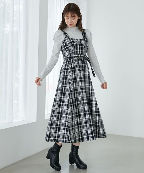 MAJESTIC LEGON(マジェスティックレゴン)の「Ladyライクパワショルトップス(Tシャツ/カットソー・レディース・ブラック/ピンク/オフホワイト・MEDIUM)」の5枚目の写真