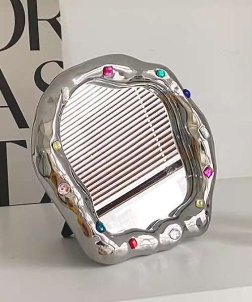 Made in I(メイドインアイ)の「STONE JEWELRY DECORATION MIRROR(ミラー・レディース・アイボリー/シルバー・FREE)」の2枚目の写真