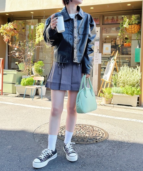 CLEA(クレア)の「フェイクレザーショートジャケット(ブルゾン・レディース・ブラック/ブラウン・FREE)」の13枚目の写真